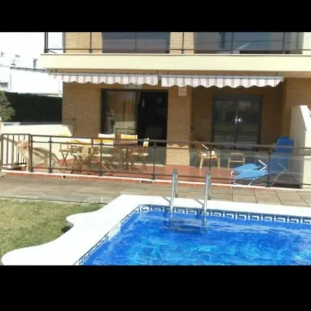 Apartamento Con Terraza Y Acceso Directo A La Piscina Y A 50 M De La Playa Miami Playa Exterior photo