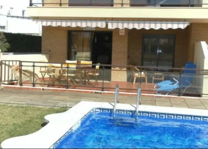 Apartamento Con Terraza Y Acceso Directo A La Piscina Y A 50 M De La Playa