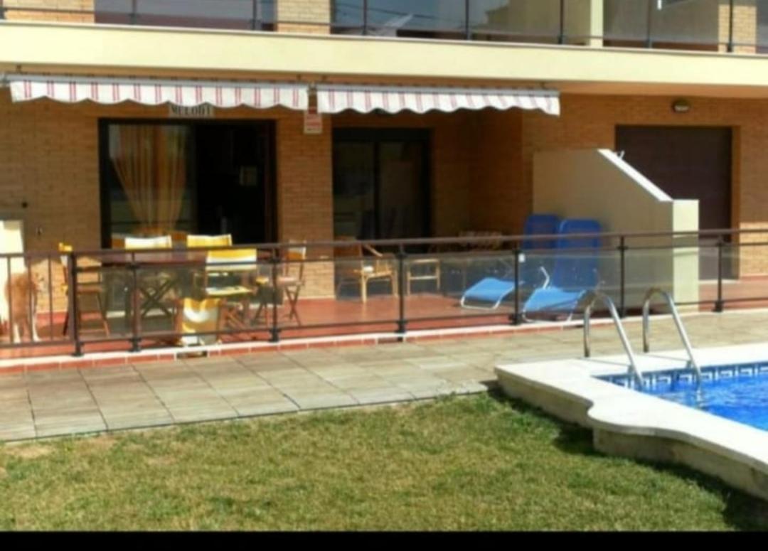 Con Terraza Y Acceso Directo A La Piscina Y A 50 M De La Playa * Miami Playa